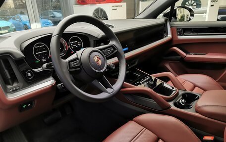 Porsche Cayenne III, 2025 год, 18 690 000 рублей, 15 фотография