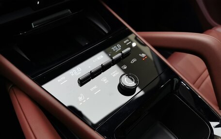 Porsche Cayenne III, 2025 год, 18 690 000 рублей, 28 фотография