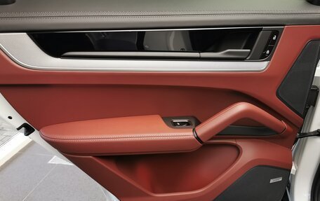 Porsche Cayenne III, 2025 год, 18 690 000 рублей, 35 фотография