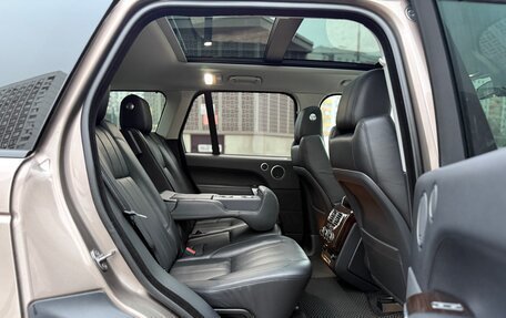 Land Rover Range Rover IV рестайлинг, 2016 год, 3 890 000 рублей, 16 фотография