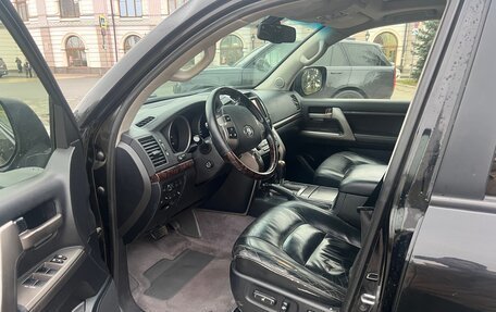Toyota Land Cruiser 200, 2011 год, 2 750 000 рублей, 7 фотография