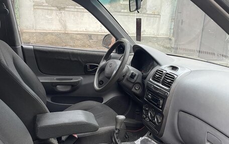 Hyundai Accent II, 2005 год, 205 000 рублей, 6 фотография