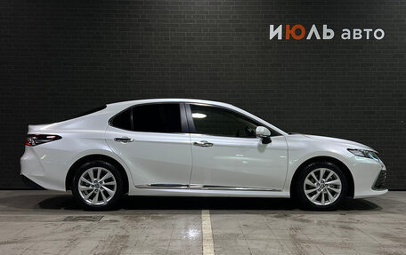 Toyota Camry, 2022 год, 3 250 000 рублей, 5 фотография