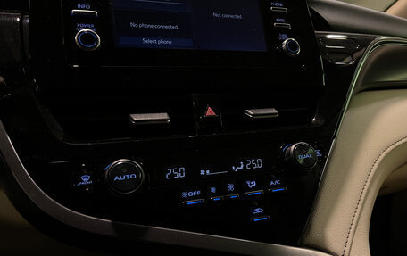 Toyota Camry, 2022 год, 3 250 000 рублей, 18 фотография