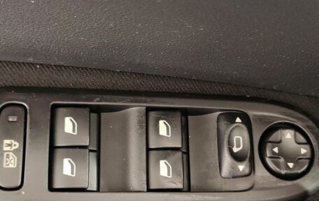 Peugeot 308 II, 2011 год, 500 000 рублей, 15 фотография