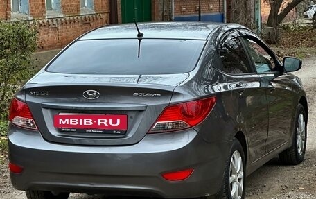 Hyundai Solaris II рестайлинг, 2012 год, 500 000 рублей, 3 фотография