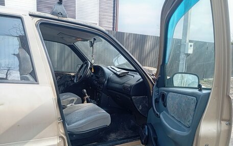 Chevrolet Niva I рестайлинг, 2004 год, 250 000 рублей, 1 фотография