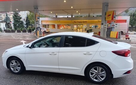 Hyundai Elantra VI рестайлинг, 2019 год, 1 350 000 рублей, 6 фотография