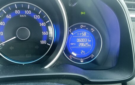 Honda Fit III, 2017 год, 1 250 000 рублей, 14 фотография