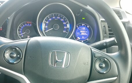 Honda Fit III, 2017 год, 1 250 000 рублей, 24 фотография