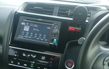 Honda Fit III, 2017 год, 1 250 000 рублей, 22 фотография