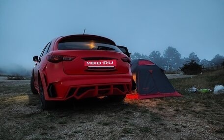 Infiniti FX II, 2012 год, 2 550 000 рублей, 13 фотография