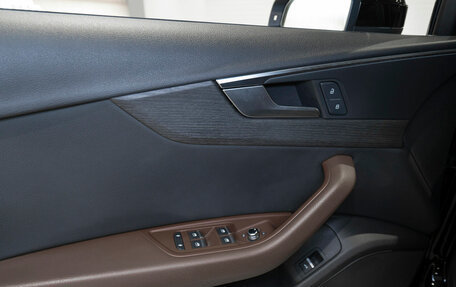 Audi A4, 2019 год, 2 740 000 рублей, 18 фотография