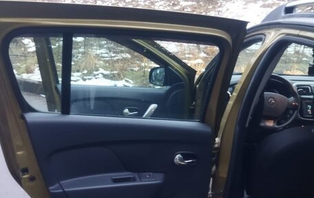 Renault Sandero II рестайлинг, 2014 год, 880 000 рублей, 14 фотография