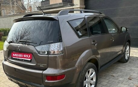 Mitsubishi Outlander III рестайлинг 3, 2011 год, 1 160 000 рублей, 3 фотография