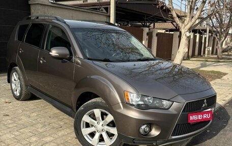 Mitsubishi Outlander III рестайлинг 3, 2011 год, 1 160 000 рублей, 4 фотография