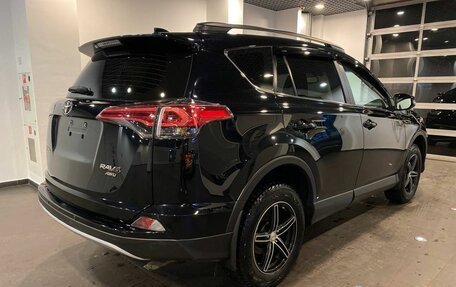 Toyota RAV4, 2017 год, 2 640 000 рублей, 3 фотография