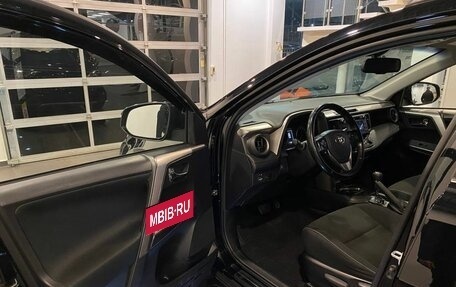 Toyota RAV4, 2017 год, 2 640 000 рублей, 22 фотография