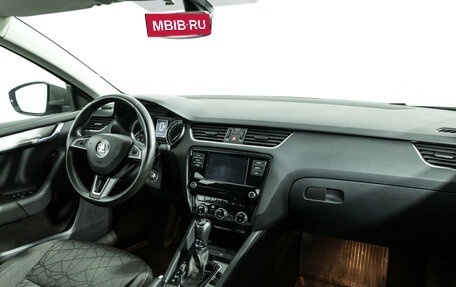 Skoda Octavia, 2019 год, 1 949 700 рублей, 9 фотография