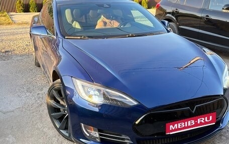 Tesla Model S I, 2016 год, 2 600 000 рублей, 1 фотография
