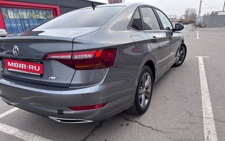 Volkswagen Jetta VII, 2019 год, 1 740 000 рублей, 2 фотография