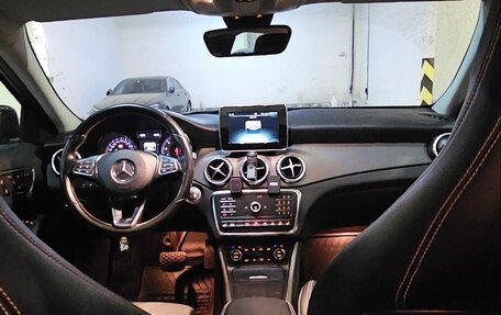 Mercedes-Benz GLA, 2015 год, 2 200 000 рублей, 11 фотография