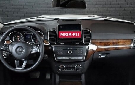 Mercedes-Benz GLS, 2016 год, 4 200 000 рублей, 29 фотография