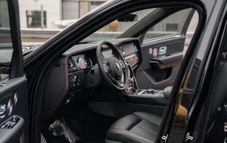 Rolls-Royce Cullinan, 2020 год, 36 000 000 рублей, 5 фотография