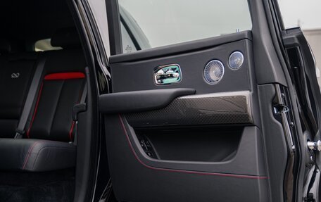 Rolls-Royce Cullinan, 2020 год, 36 000 000 рублей, 20 фотография