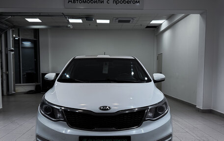 KIA Rio III рестайлинг, 2016 год, 842 000 рублей, 2 фотография