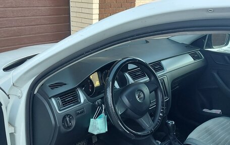 Skoda Rapid I, 2015 год, 830 000 рублей, 3 фотография