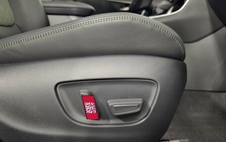 Toyota RAV4, 2025 год, 5 190 000 рублей, 29 фотография