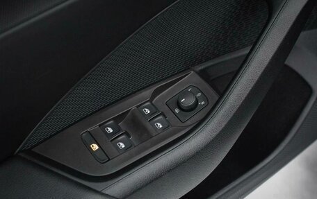 Skoda Octavia IV, 2020 год, 2 500 000 рублей, 12 фотография