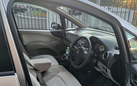 Mitsubishi Colt VI рестайлинг, 2003 год, 445 000 рублей, 2 фотография