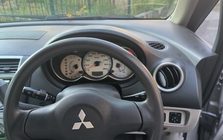 Mitsubishi Colt VI рестайлинг, 2003 год, 445 000 рублей, 6 фотография