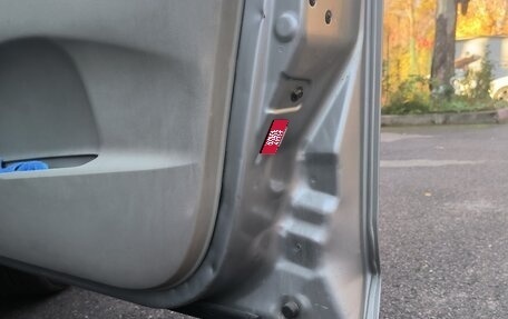 Mitsubishi Colt VI рестайлинг, 2003 год, 445 000 рублей, 7 фотография