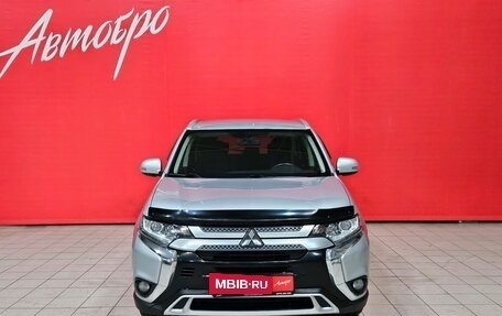 Mitsubishi Outlander III рестайлинг 3, 2021 год, 1 985 000 рублей, 8 фотография