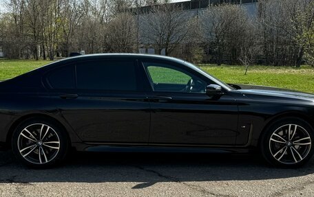 BMW 7 серия, 2019 год, 4 700 000 рублей, 3 фотография