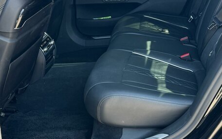 BMW 7 серия, 2019 год, 4 700 000 рублей, 9 фотография