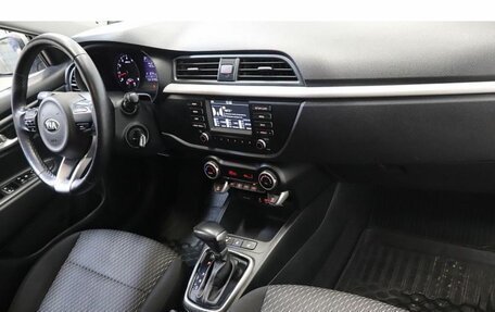 KIA Rio IV, 2018 год, 1 300 200 рублей, 5 фотография