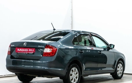 Skoda Rapid I, 2015 год, 799 000 рублей, 3 фотография