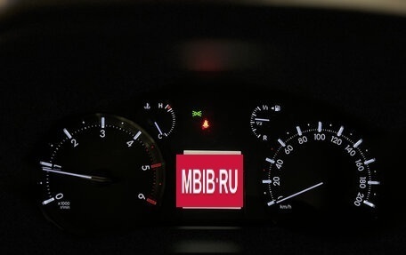 Toyota Land Cruiser Prado 150 рестайлинг 2, 2018 год, 4 695 000 рублей, 13 фотография