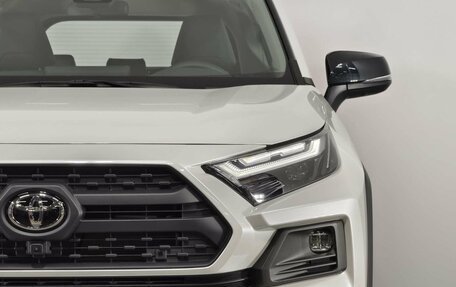 Toyota RAV4, 2025 год, 4 990 000 рублей, 9 фотография