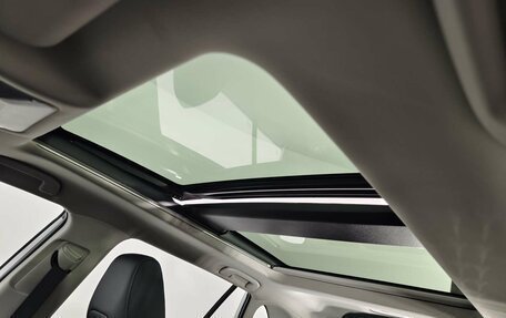 Toyota RAV4, 2025 год, 4 990 000 рублей, 26 фотография