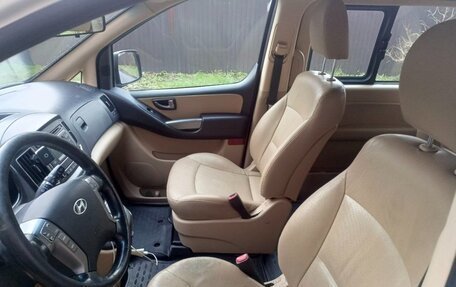 Hyundai H-1 II рестайлинг, 2015 год, 2 000 000 рублей, 6 фотография