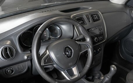 Renault Logan II, 2018 год, 1 097 000 рублей, 3 фотография