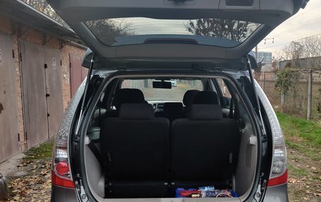 Mitsubishi Grandis, 2008 год, 1 850 000 рублей, 8 фотография