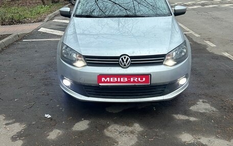 Volkswagen Polo VI (EU Market), 2011 год, 680 000 рублей, 1 фотография