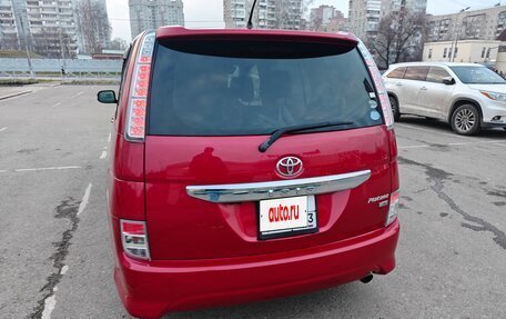 Toyota ISis I, 2012 год, 1 400 000 рублей, 8 фотография