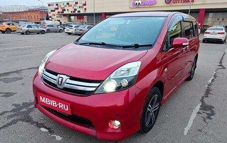 Toyota ISis I, 2012 год, 1 400 000 рублей, 2 фотография